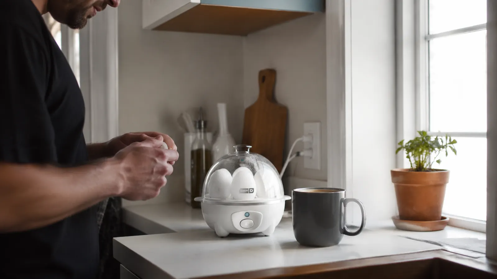 Dash Egg Cooker Honest Review: What 136,000 Ratings Actually Mean for Your Kitchen